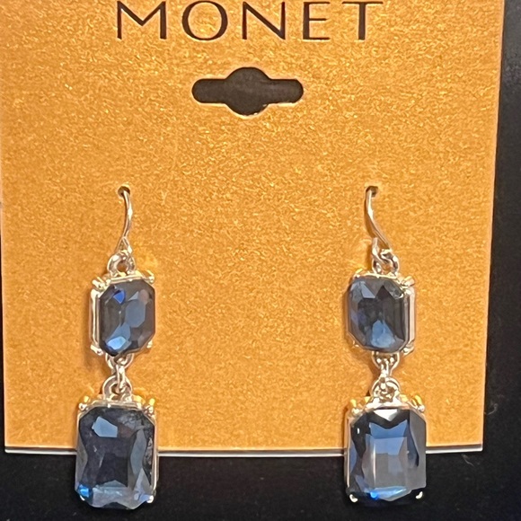 MONET FASHION EARRINGS, “NEW”. - Picture 4 of 4